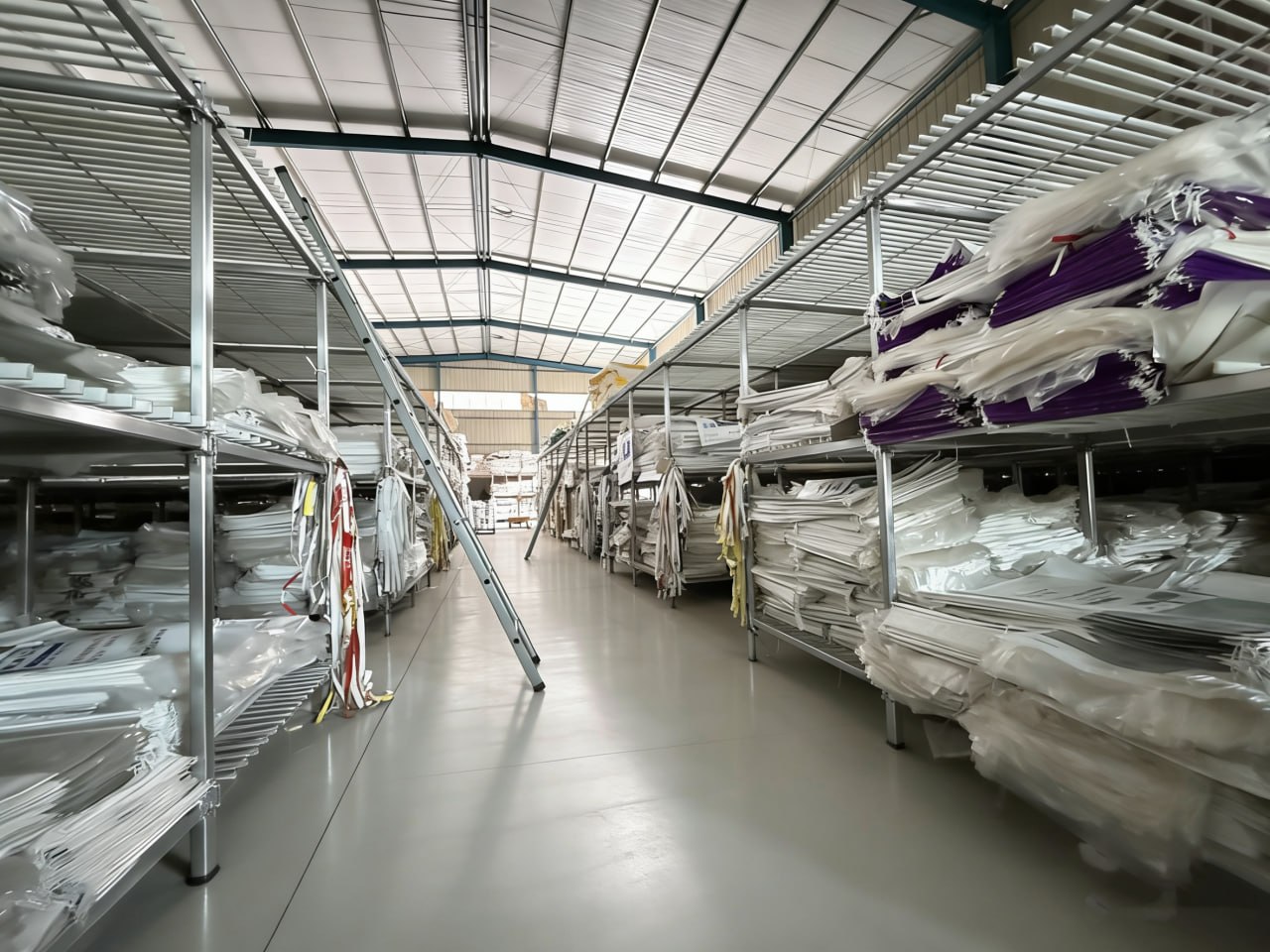 Finished custom packaging in JINDA PACK warehouse